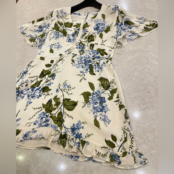 NEW Reformation Mya Mini Flower Dress Riviera Cream Blue in Size 10 - Picture 7 of 14